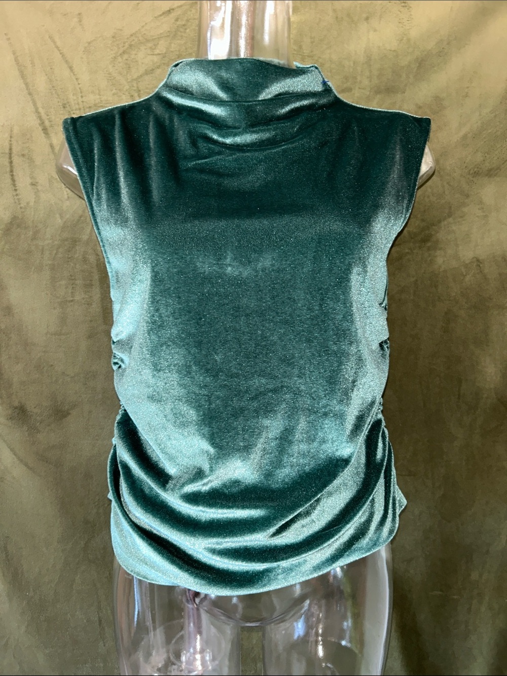 a new day Velvet Sleeveless Mock Neck Top in Emerald